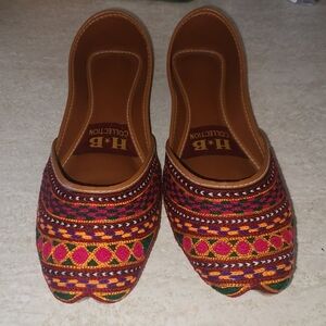 Brand new. 2023 authentic handmade stitched Pakistani Multani Khussa Jutti shoes